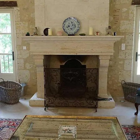 Holiday home Stunning 5-Bed House With Heated Swimming Pool *